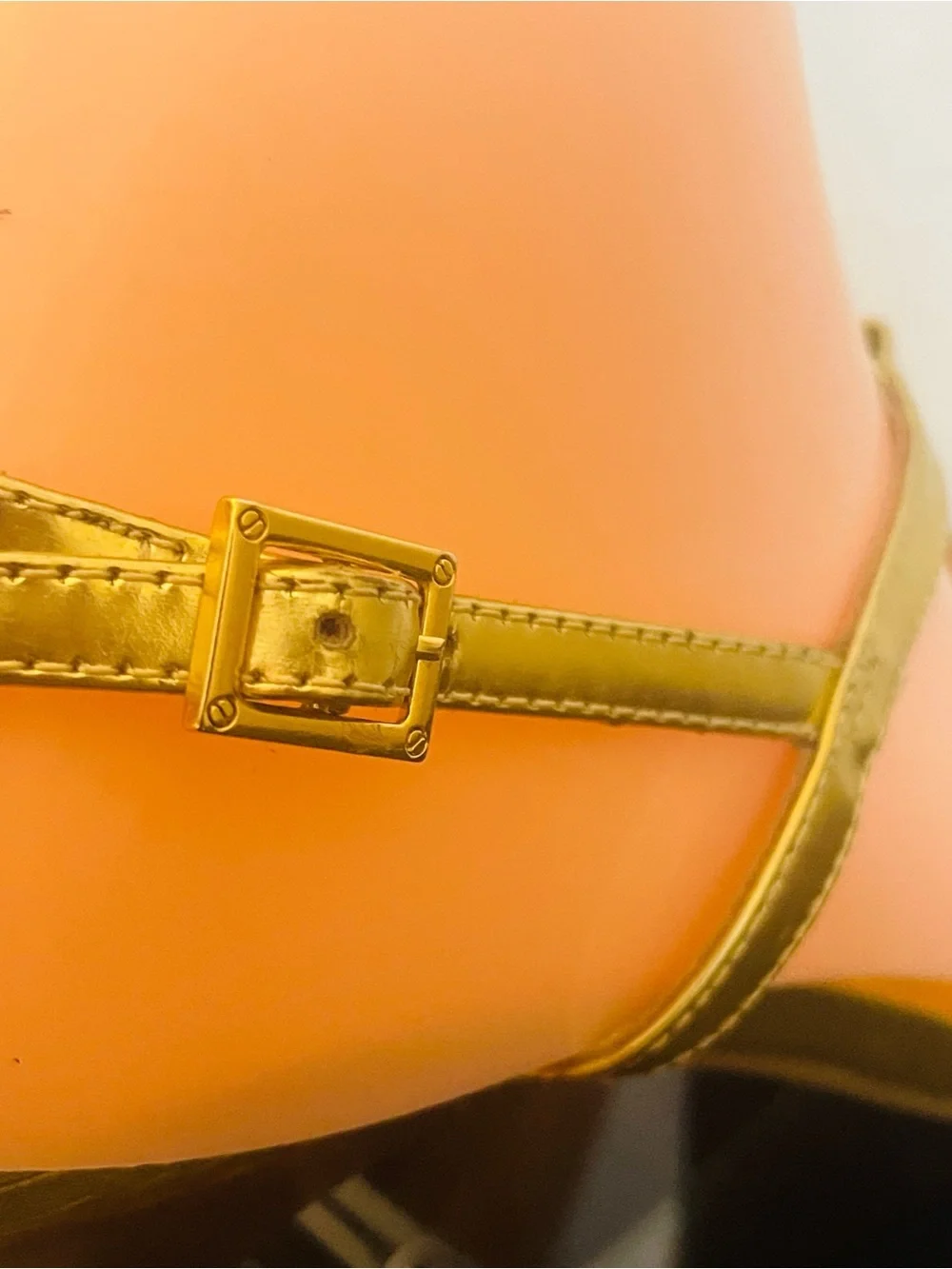 Tory Burch T-Strap  Metallic Gold Leather Heeled Sandal Women’s SZ 7.5